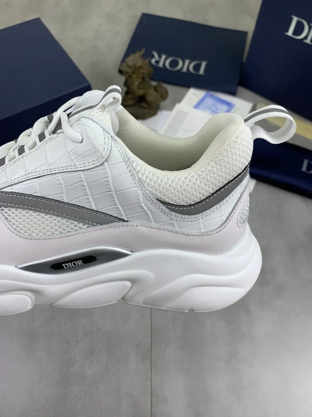 Men's shoes 💰P480 new style 💰new color high quality🔥🔥🔥, Dior [Dior] official website newly released 1:1 copy, the shoe body is made of imported original fine and breathable cloth and selected first-layer cowhide ➕original fine mesh lining insole, perfect shape and top quality 🙈rubber foam combination outsole is super light and wear-resistant👣, super hot style Code number: 38-45 (46 47 customized)